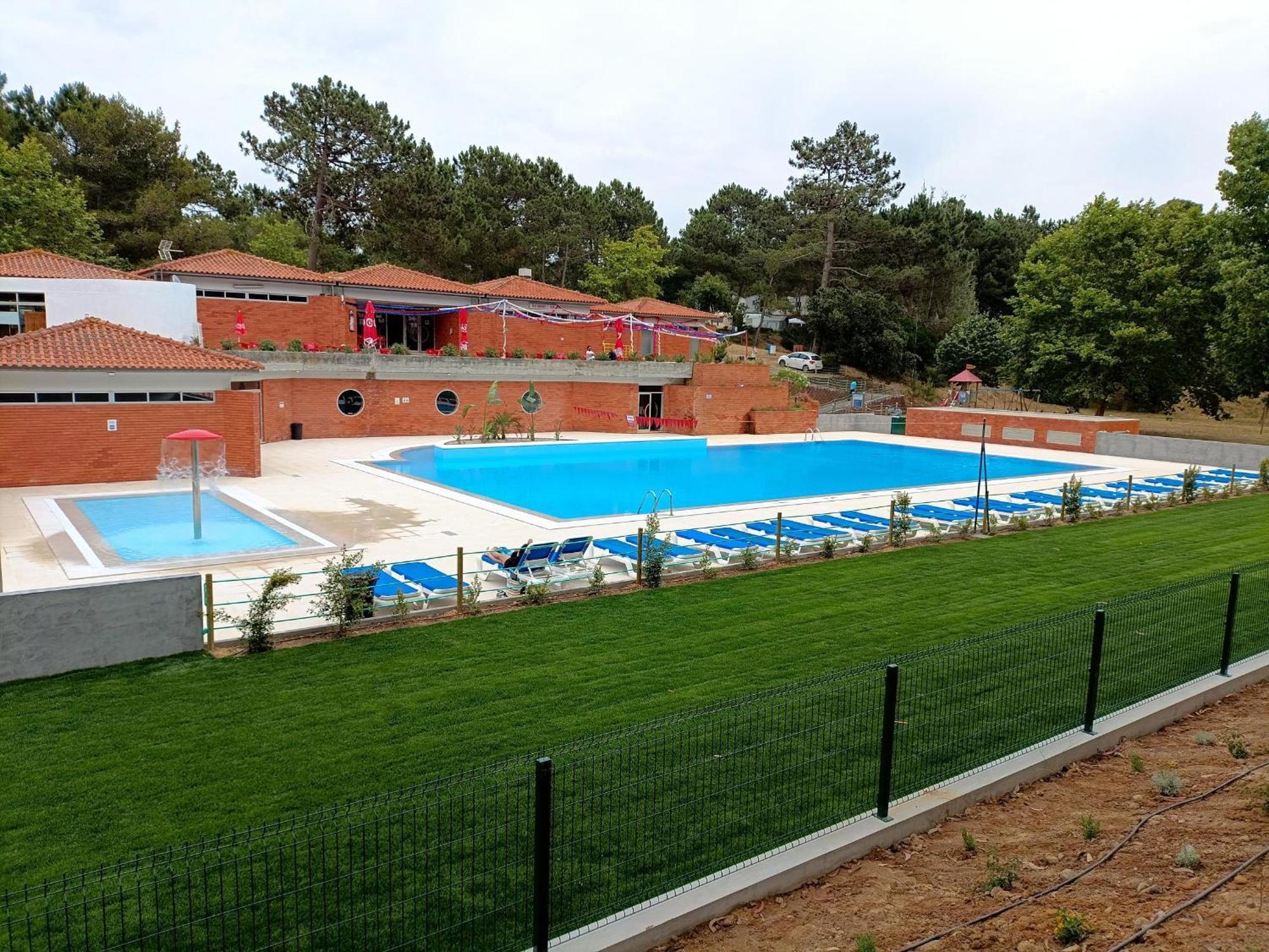 Hotel Parque De Campismo Orbitur Foz De Arelho. Foz do Arelho Esterno foto